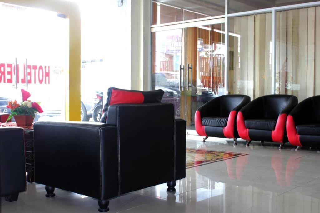 Hotel Permata Makassar Exteriör bild